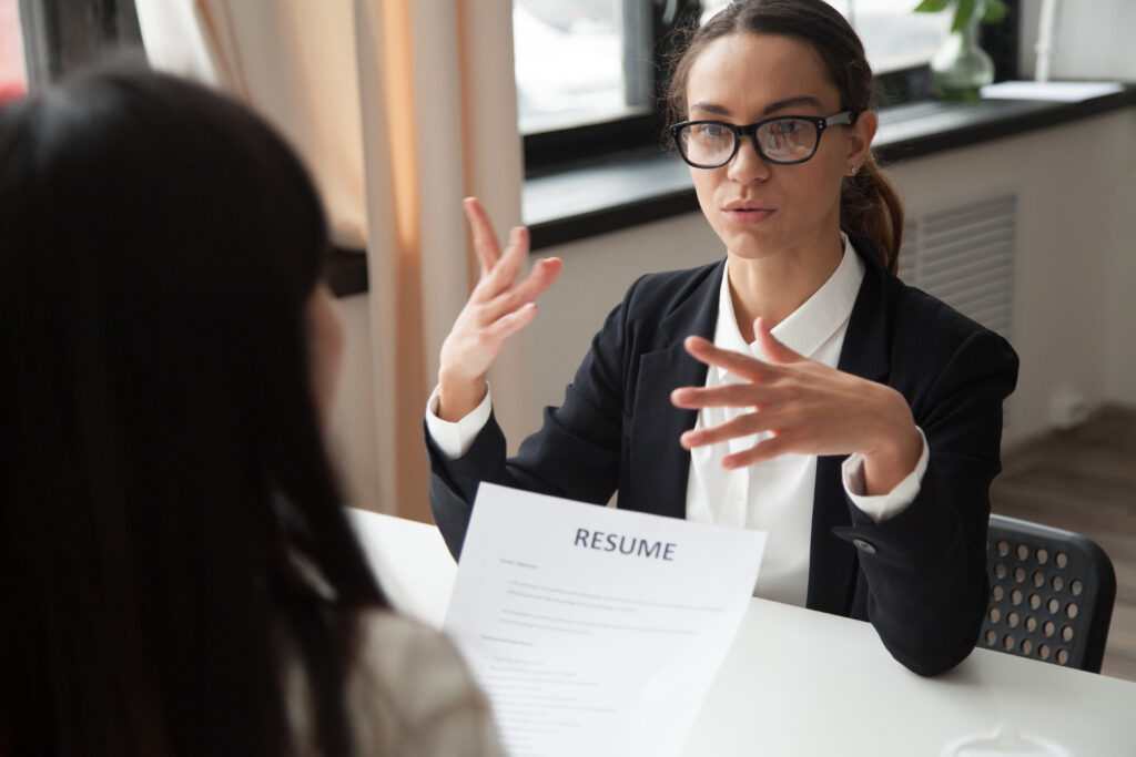 5 Mistakes to Avoid During a Job Interview - Common pitfalls to steer clear of during interviews.